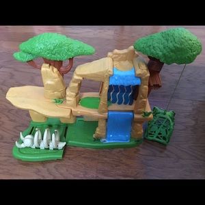 Lion Guard playset
